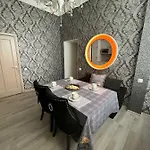Avers House Apartament *