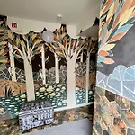 Avers House Narwa