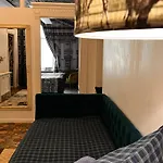 Apartman Avers House