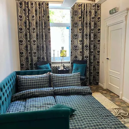 Апартаменты Avers House