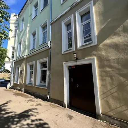 Avers House * Νάρβα