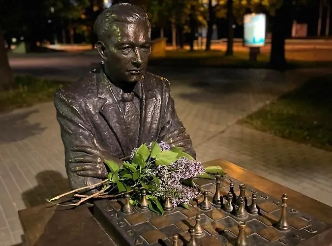 Apartament Avers House *